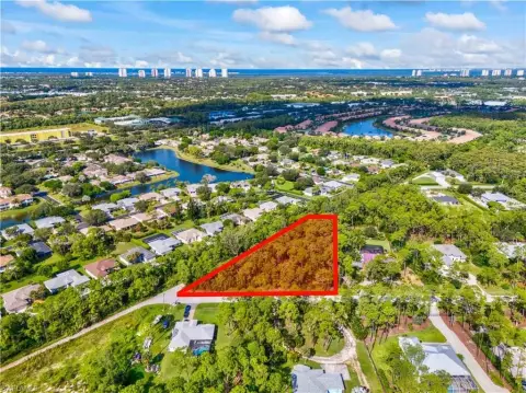 Residential Lot Near Bonita Beach