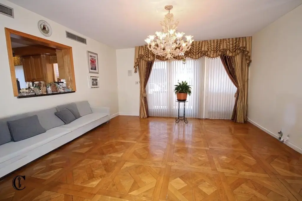 Picture 8