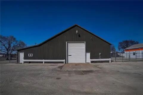 Industrial Lot with Shop/Offices