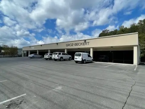 Dalton Office/Warehouse with Dock Access