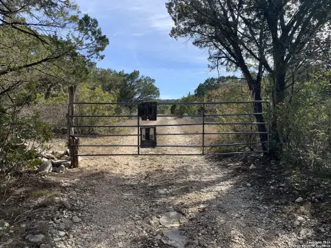 Secluded Land Near Nueces River