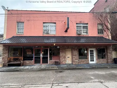 Mixed-Use Property in Madison, WV