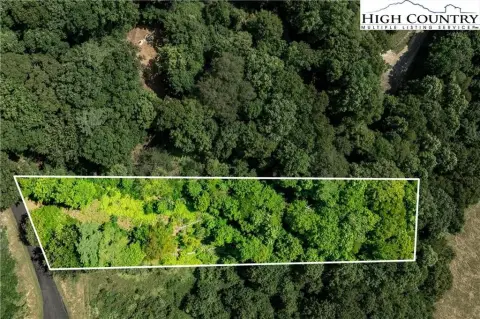 Land with Lake Views