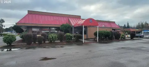 Freestanding Restaurant Building