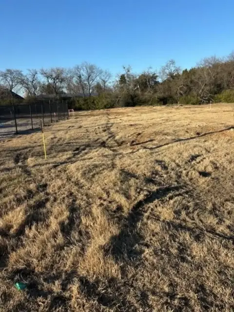 Residential Land in Lancaster, TX