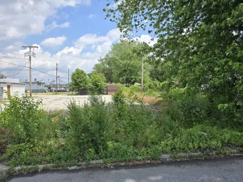 Buildable Lot in Established Neighborhood