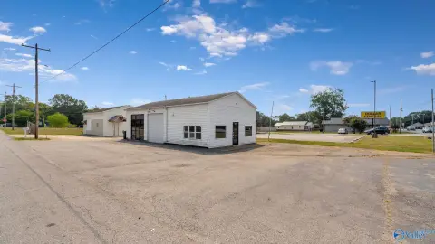 Versatile Commercial Property in Athens, AL