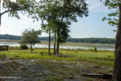 Waterfront Homesite on Lake Serena