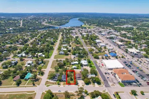 Commercial Lot in Marble Falls, TX