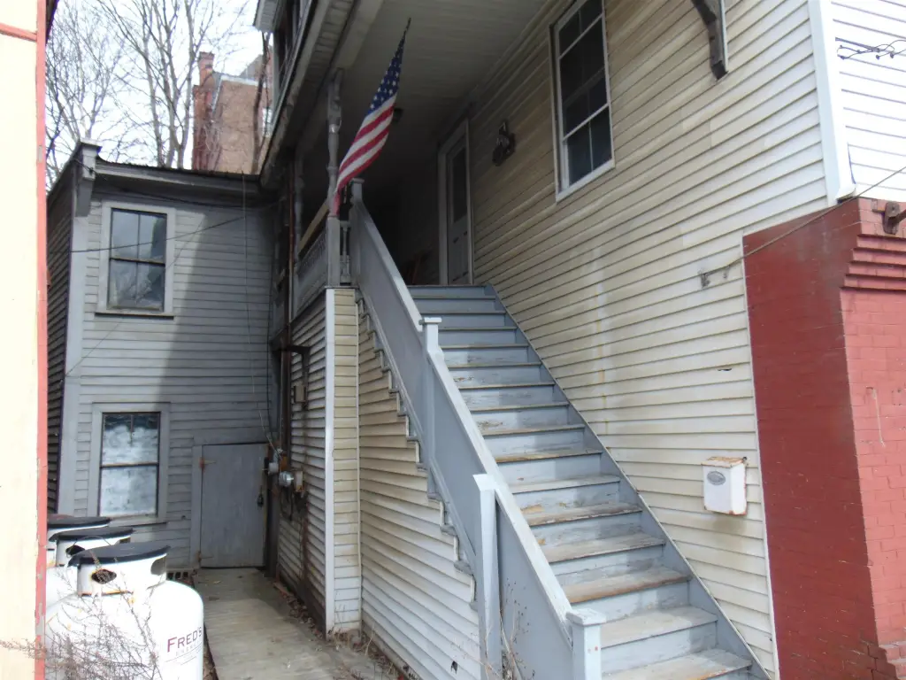 Picture 4