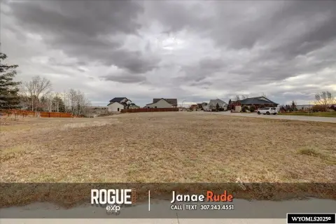 Residential Lot Near Golf Course