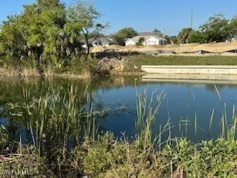 Cape Coral Freshwater Lot