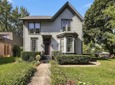 Victorian Duplex with Private Deck