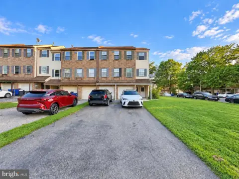 End-Unit Duplex with Garage