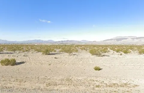 Pahrump Land with Mountain Views