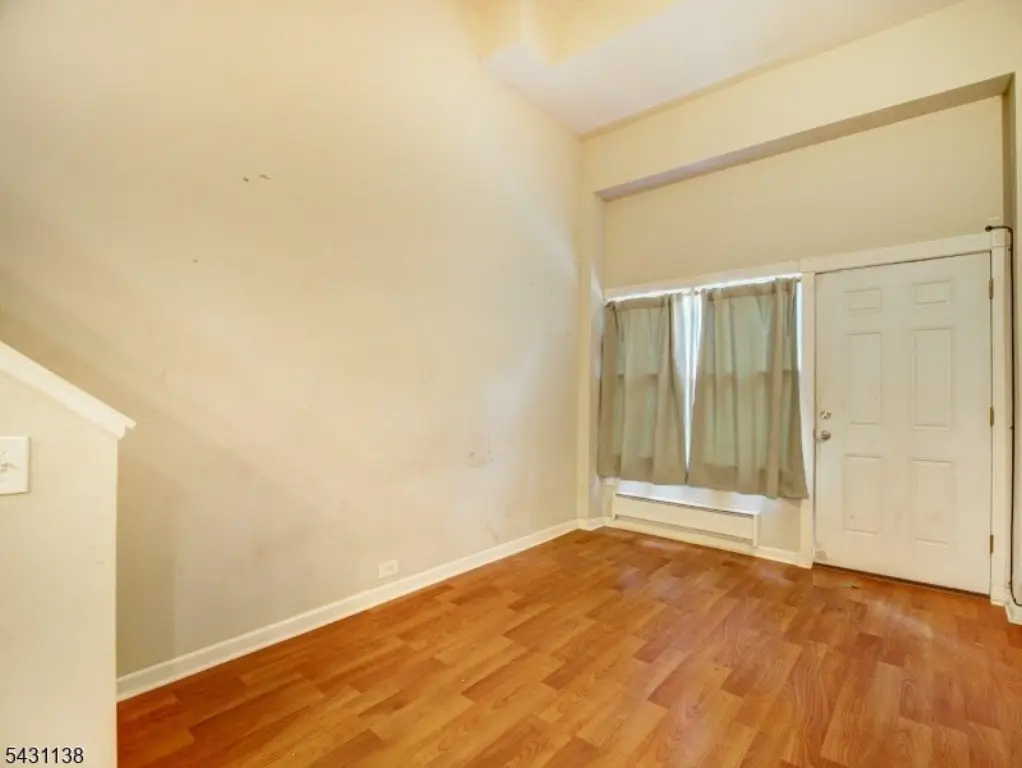 Picture 12