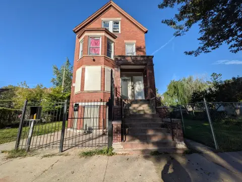 Two Detached Triplexes