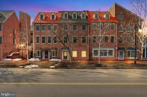 ALEXANDRIA Commercial Opportunity For Sale