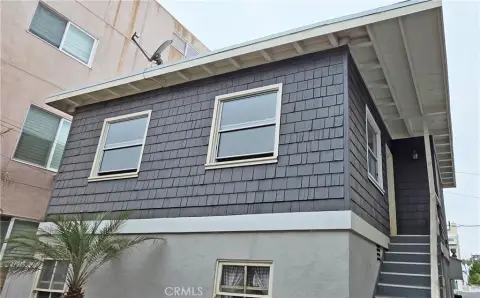 Remodeled Quadplex Residence Near Beach
