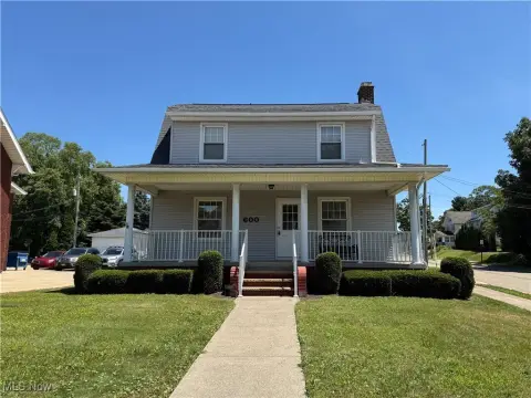Mixed-Use Property in North Canton