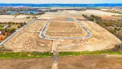 Spacious Land in II Pillar Estates