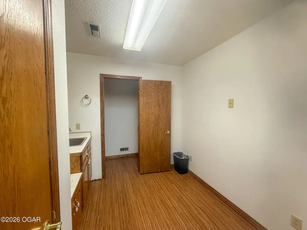 Picture 19