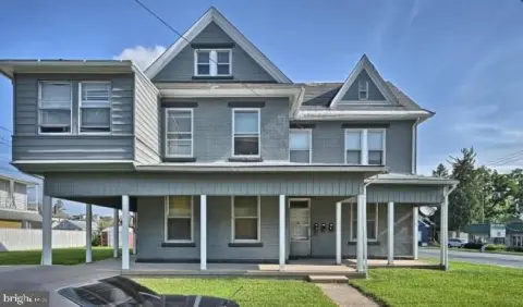 Harrisburg Four-Unit Apartment Building