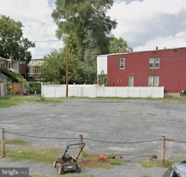 Commercial Corner Lot in Harrisburg