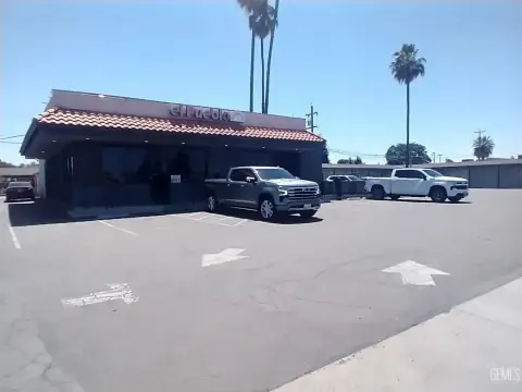 Restaurant, Bar and Motel Opportunity