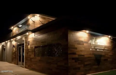 El Paso Mixed-Use Property