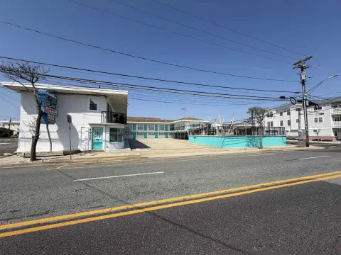 Wildwood Motel with Ocean Views