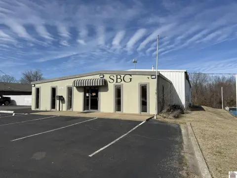 Renovated Commercial Building with Warehouse