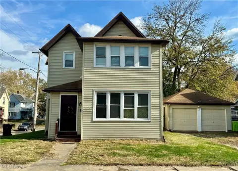 Income-Producing Duplex in Massillon, OH