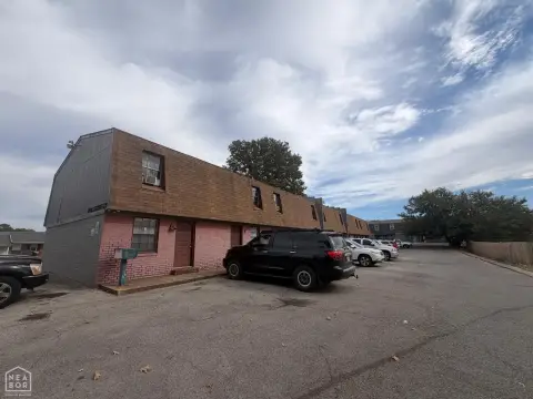 10-Unit Brick Apartment Building