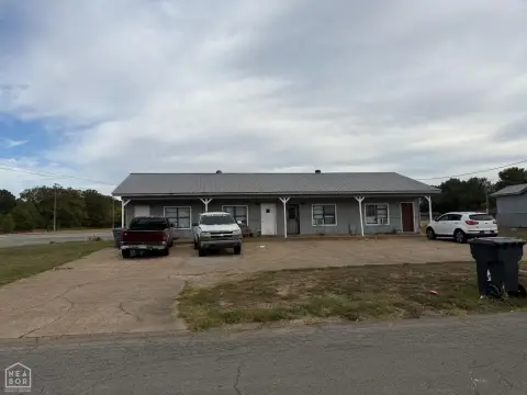 20-Unit Apartment Building