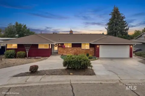Duplex With Separate Living Areas