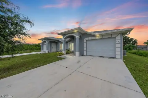 Turnkey Duplex Near Fort Myers