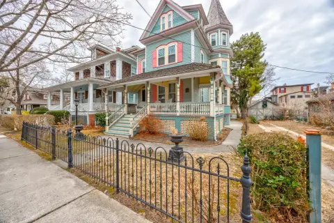Victorian Duplex in Historic District