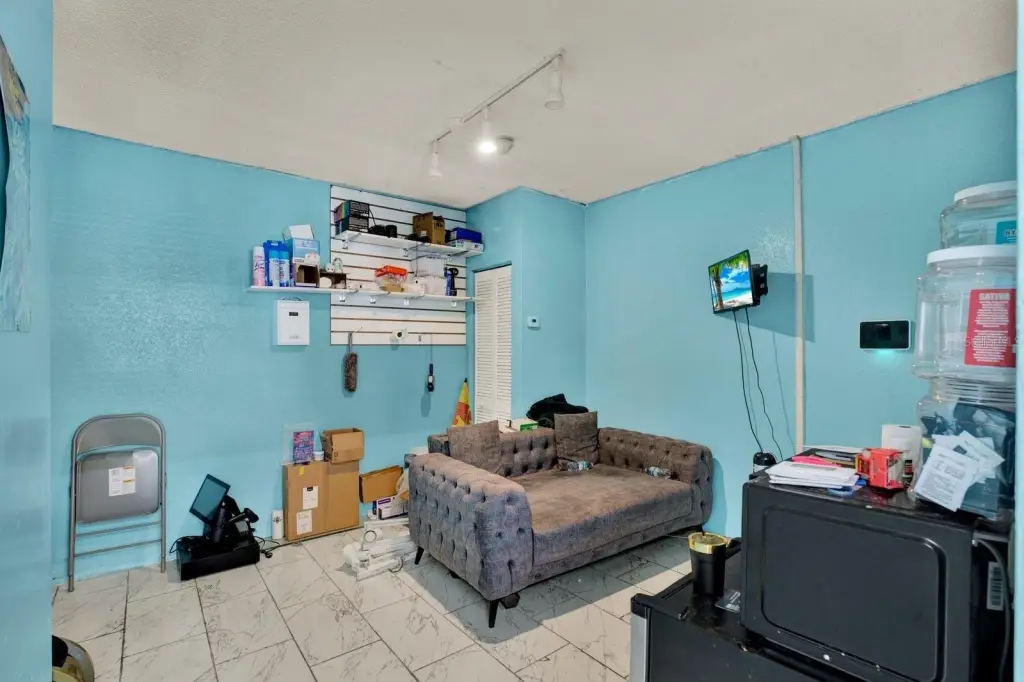 Picture 15