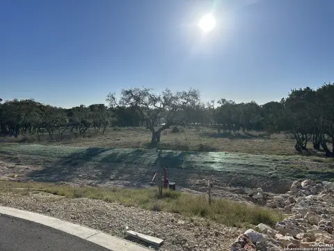 Residential Land in Belle Oaks