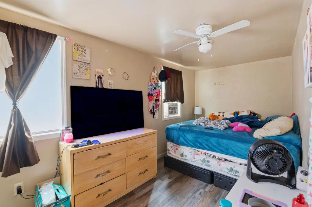 Picture 9