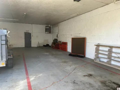 Hardin Commercial Buildings and Lots