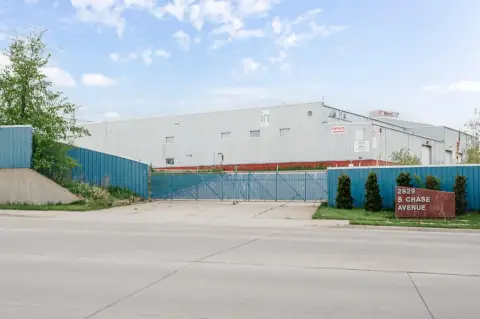 Milwaukee Warehouse/Manufacturing Facility For Sale