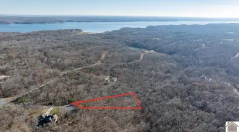 Residential Lot in Waterfront Community