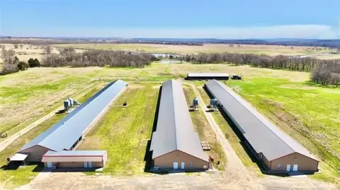 Functional Breeder House Farm