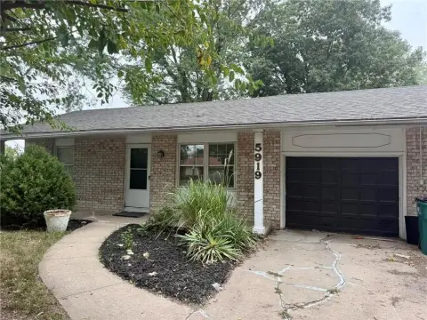 Turn-Key Duplex in Shawnee, KS