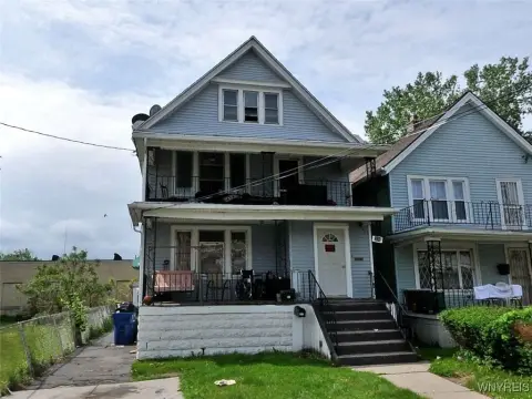 Buffalo Multifamily Property with Garage