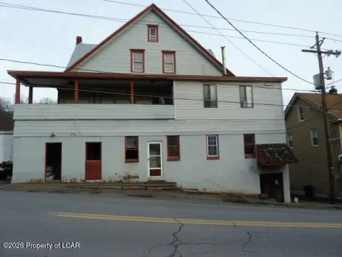 Nuremberg Multifamily Property with Development Potential