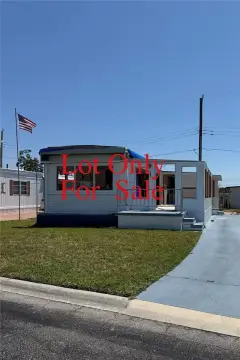 Leisure Lakes 55+ Community Lot