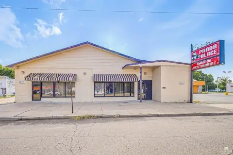 Restaurant Building with Commercial Kitchen